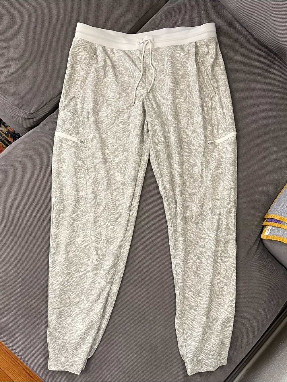 Athleta Women's Athleisure Snakeskin Jogger Venture Pant Pockets Tall Size 16 T